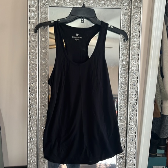 🌸BUNDLE🌸 Women’s Workout Tanks - Picture 8 of 10